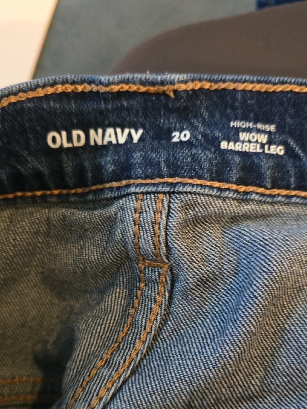 Old Navy Women's Dark Blue High-Rise Barrel Leg Wow Jeans size 20 like new - Picture 5 of 6